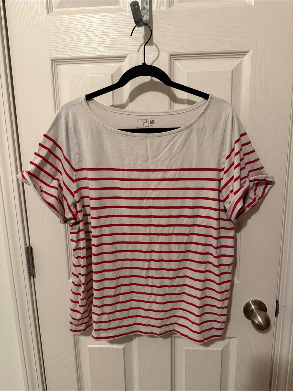 Time and Tru White and Red Striped Scoop Neck Tee